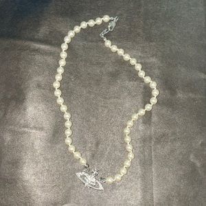 Vivienne Westwood pearl silver choker